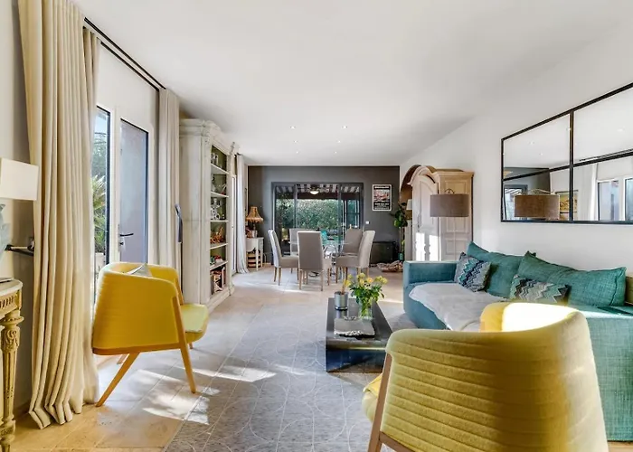 Soleil D'ete Piscine , Proche Et Centre Maxime