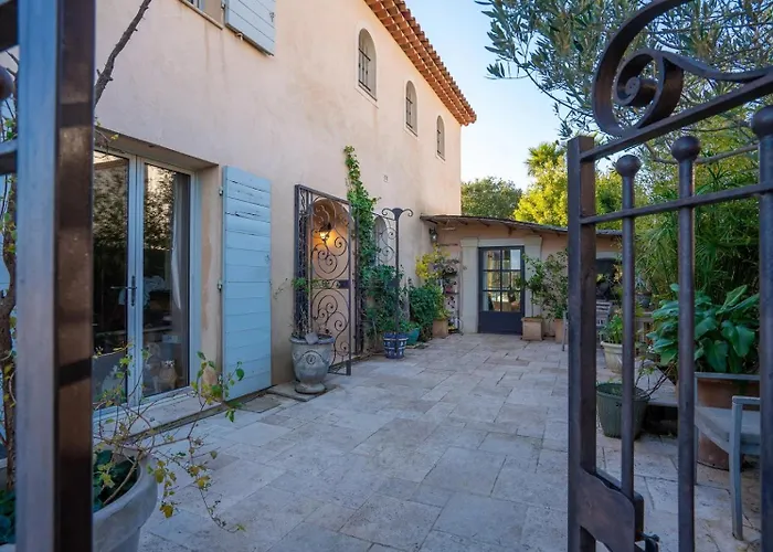 Soleil D'ete Pool & View Yourhosthelper Villa